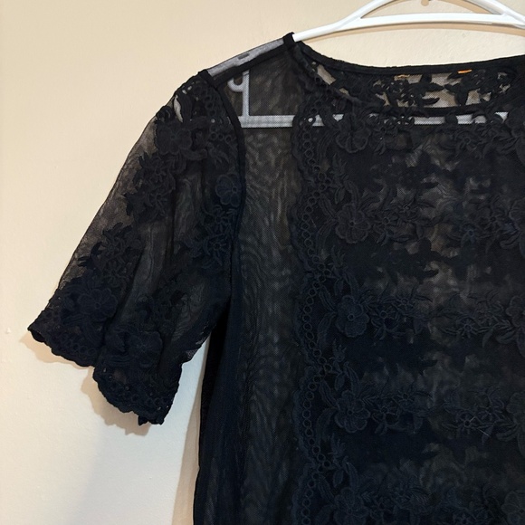 Black Mesh Tee with Lace Overlay and Scalloped Edges - Picture 3 of 13